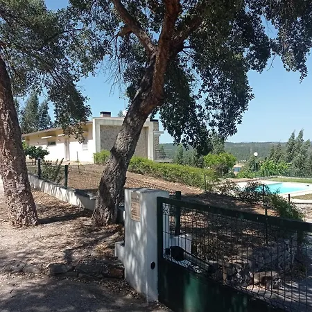 Casa Dos Sobreiros Holiday home Ferreira do Zezere